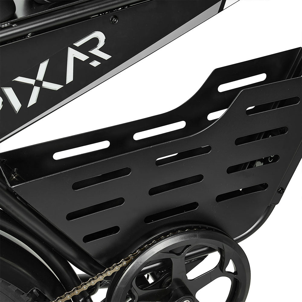 Integrated storage basket detail